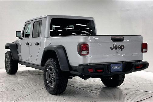 Silver Zynith Clearcoat 2023 Jeep Gladiator Rubicon