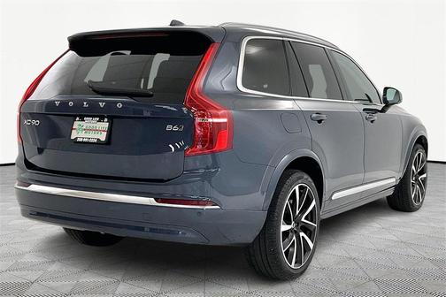 2024 Volvo XC90 B6 Plus Bright Theme 6-Seater
