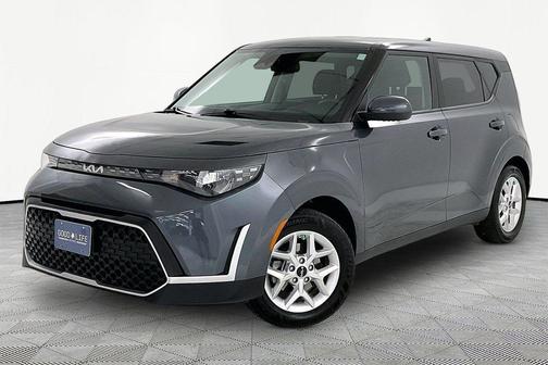 Gravity Gray 2023 Kia Soul LX