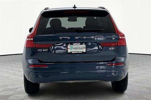 2023 Volvo XC60 B5 Core