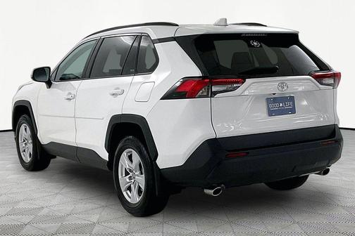 Super White 2021 Toyota RAV4 XLE