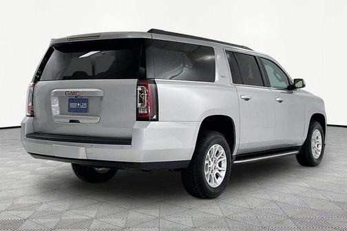 2017 GMC Yukon XL SLT