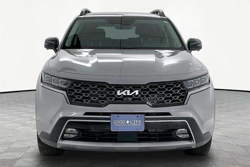 Wolf Gray 2023 Kia Sorento SX