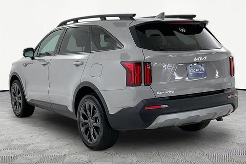 Wolf Gray 2023 Kia Sorento SX