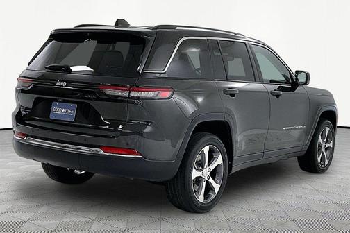 Rocky Mountain Pearlcoat 2023 Jeep Grand Cherokee 4xe Base