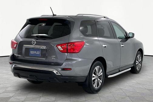Gun Metallic 2018 Nissan Pathfinder SV