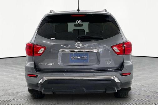 Gun Metallic 2018 Nissan Pathfinder SV