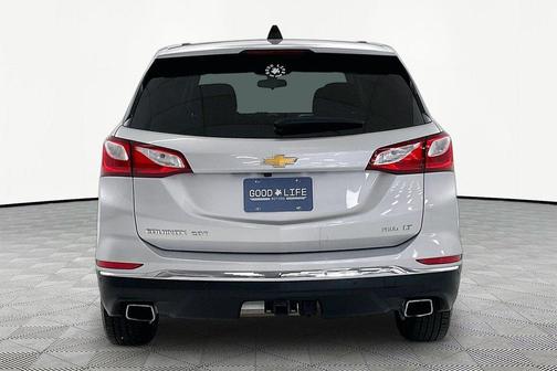 Silver Ice Metallic 2018 Chevrolet Equinox 2LT