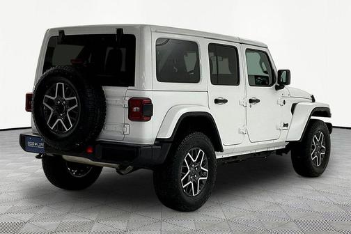 Bright White Clearcoat 2025 Jeep Wrangler 4-Door Sahara 4x4