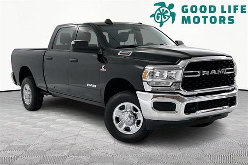 2022 RAM 2500 Big Horn Crew Cab 4x4 6'4' Box
