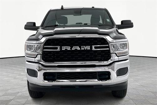2022 RAM 2500 Big Horn Crew Cab 4x4 6'4' Box