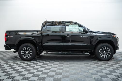 Black 2026 Chevrolet Colorado Z71