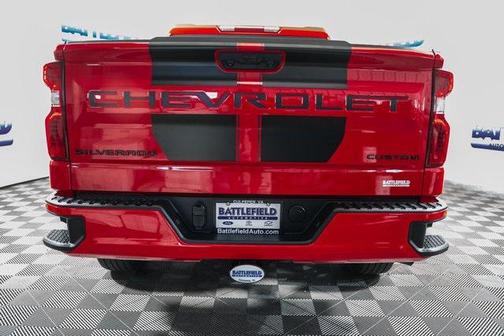 2024 Chevrolet Silverado 1500 Custom