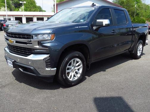 Photo 3 of 37 of 2020 Chevrolet Silverado 1500 LT