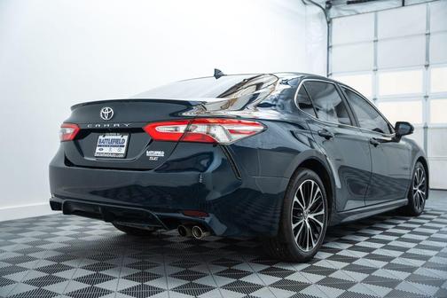 Galactic Aqua Mica 2019 Toyota Camry SE