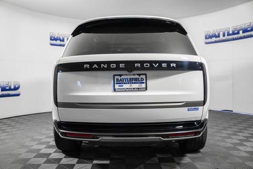 2025 Land Rover Range Rover P550e SE