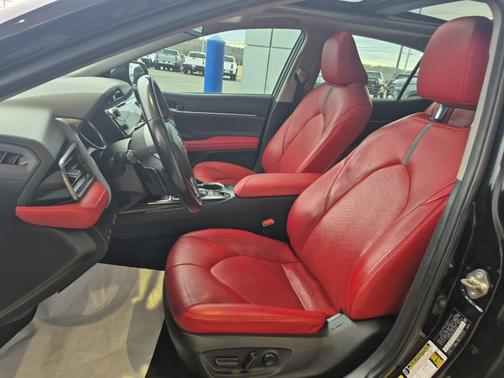 2020 Toyota Camry XSE