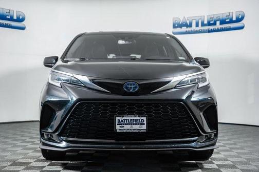2022 Toyota Sienna XSE 7 Passenger