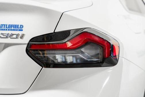 2022 BMW 230 i