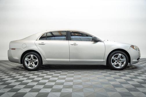 Blade Silver Metallic 2010 Chevrolet Malibu LS