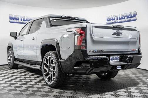 2025 Chevrolet Silverado EV RST