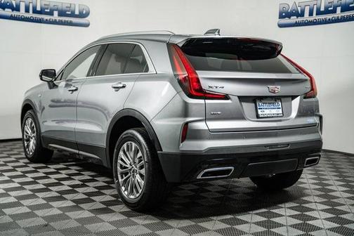 2024 Cadillac XT4 Premium Luxury