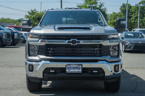 Sterling Gray Metallic 2026 Chevrolet Silverado 3500 LT