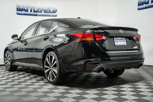 2022 Nissan Altima SR Intelligent AWD