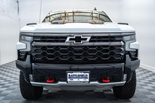 Summit White 2024 Chevrolet Silverado 1500 ZR2