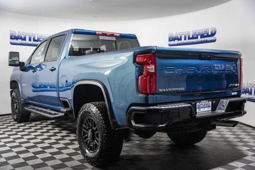 2024 Chevrolet Silverado 2500 4WD Crew Cab Standard Bed ZR2