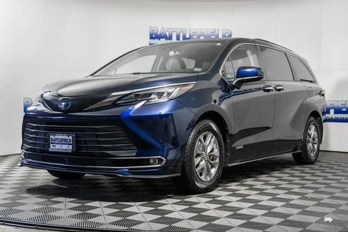 2021 Toyota Sienna XLE 7 Passenger