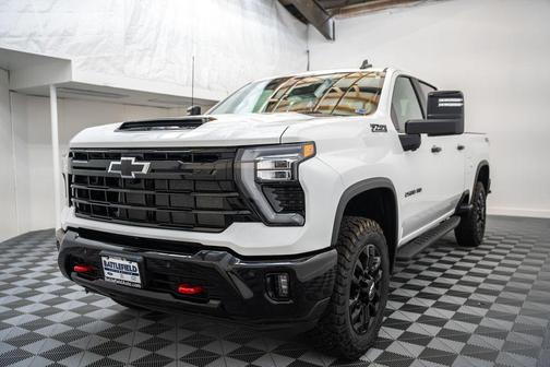 Summit White 2026 Chevrolet Silverado 2500 LT