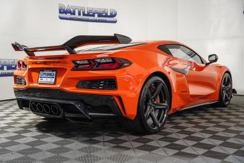 Sebring Orange Tintcoat 2026 Chevrolet Corvette Z06