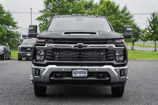 2025 Chevrolet Silverado 3500 LT