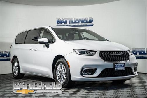 2023 Chrysler Pacifica Touring L