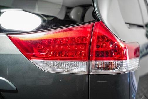 2014 Toyota Sienna XLE