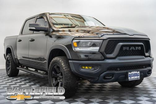 Diamond Black Crystal Pearlcoat 2021 RAM 1500 Rebel