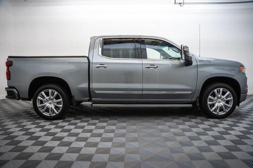 Sterling Gray Metallic 2024 Chevrolet Silverado 1500 High Country