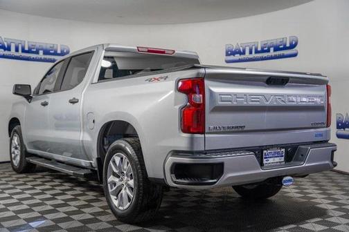 2022 Chevrolet Silverado 1500 Custom