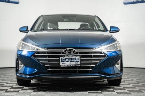2020 Hyundai ELANTRA SE