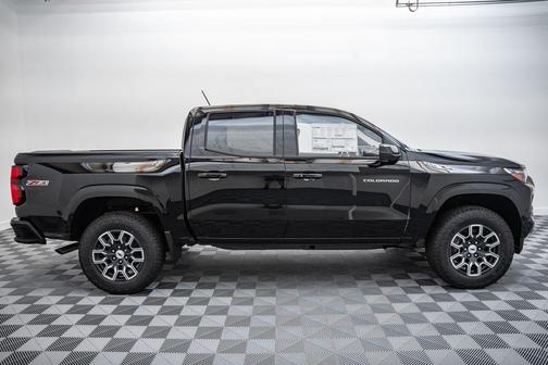 Black 2026 Chevrolet Colorado Z71