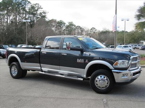 2014 RAM 3500 Laramie