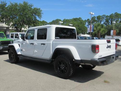 2025 Jeep Gladiator High Tide