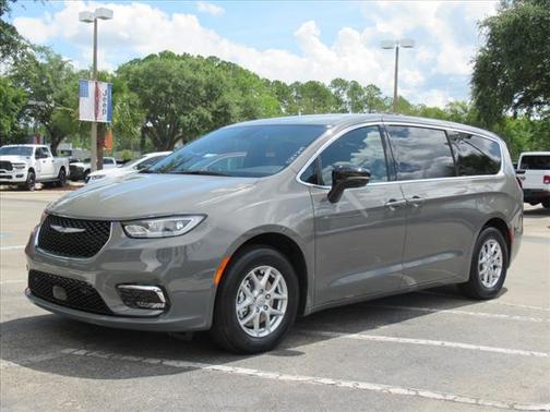 2025 Chrysler Pacifica L