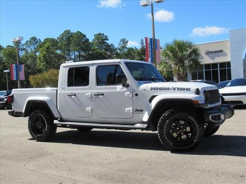 2025 Jeep Gladiator High Tide