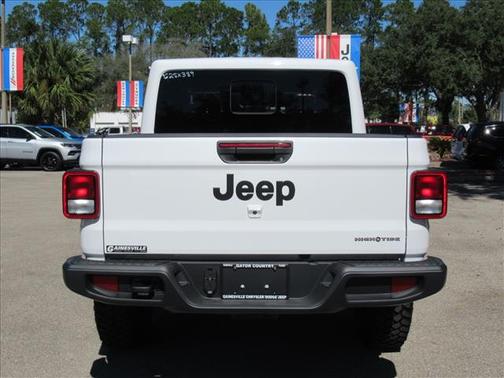 2025 Jeep Gladiator High Tide