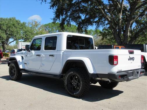 2025 Jeep Gladiator High Tide