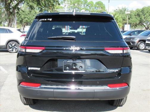 2025 Jeep Grand Cherokee Laredo X