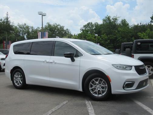 2025 Chrysler Pacifica L