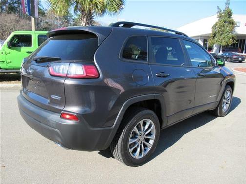 2022 Jeep Cherokee Latitude Lux